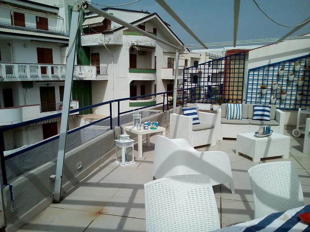 Ipanema Suite Giardini Naxos 0*,  Italia
