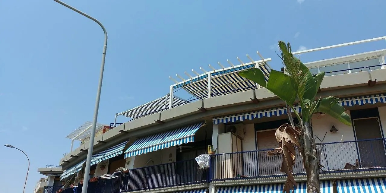 Ipanema Suite Giardini Naxos Tatil Evi